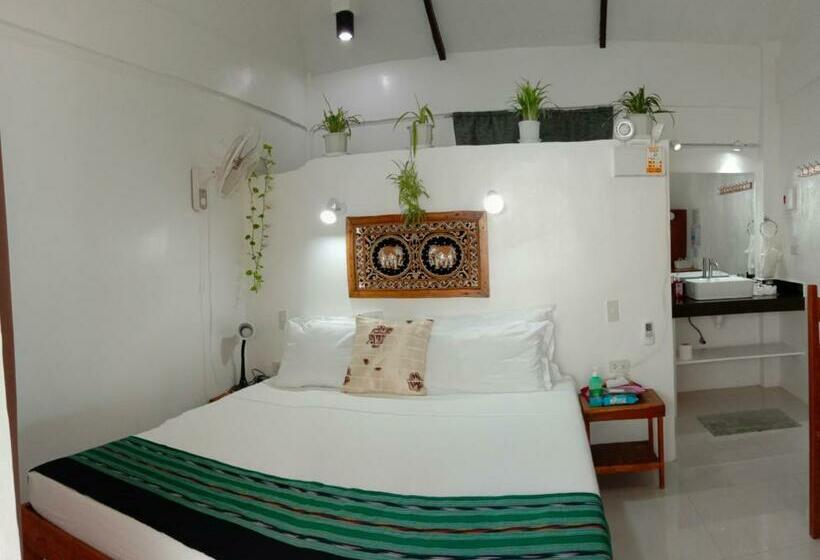 Номер Стандарт с Балконом, Corong Beach Resort