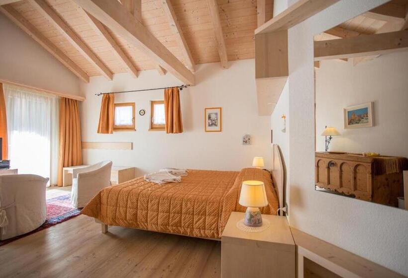 주니어 스위트, Castelir Suite