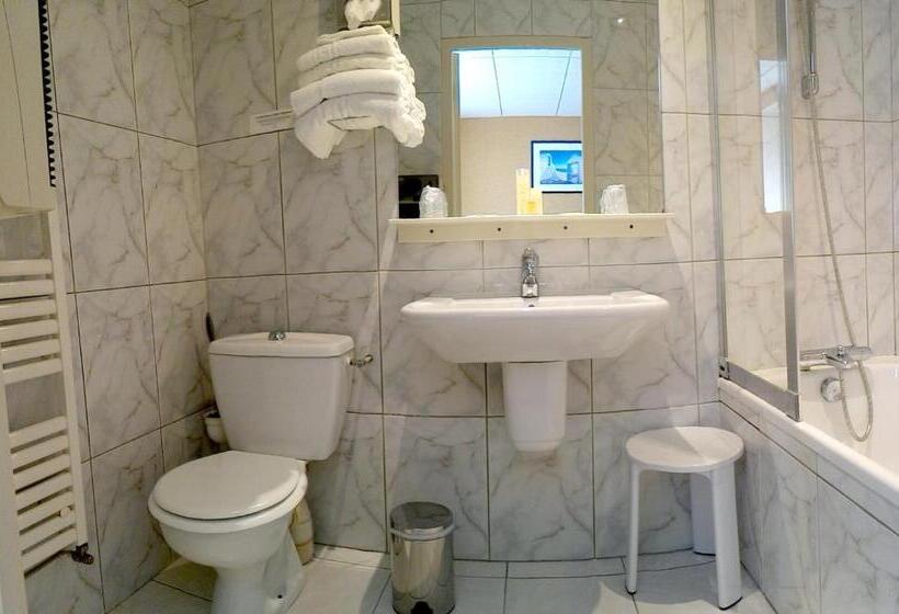 Номер Стандарт Индивидуальный, Logis Hôtel & Restaurant Arcombelle