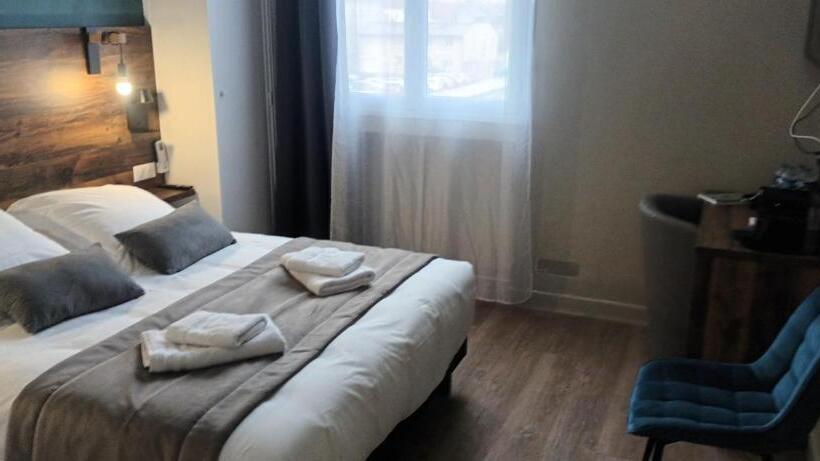 Семейный Номер, Logis Hôtel Spa La Poste