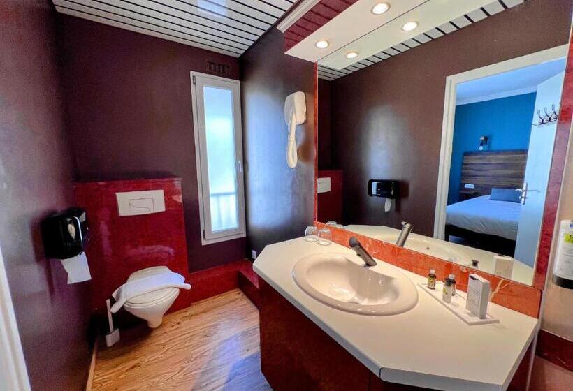 Семейный Номер, Logis Hôtel Spa La Poste
