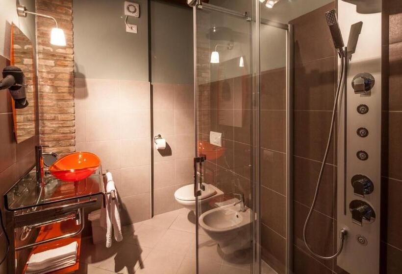 اتاق لوکس, Residence Diamantina