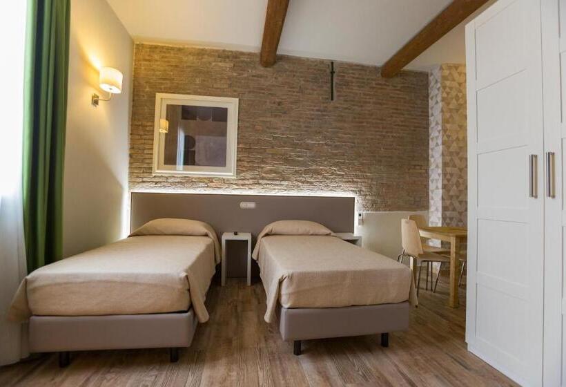 اتاق استاندارد چهار تخته, Residence Diamantina