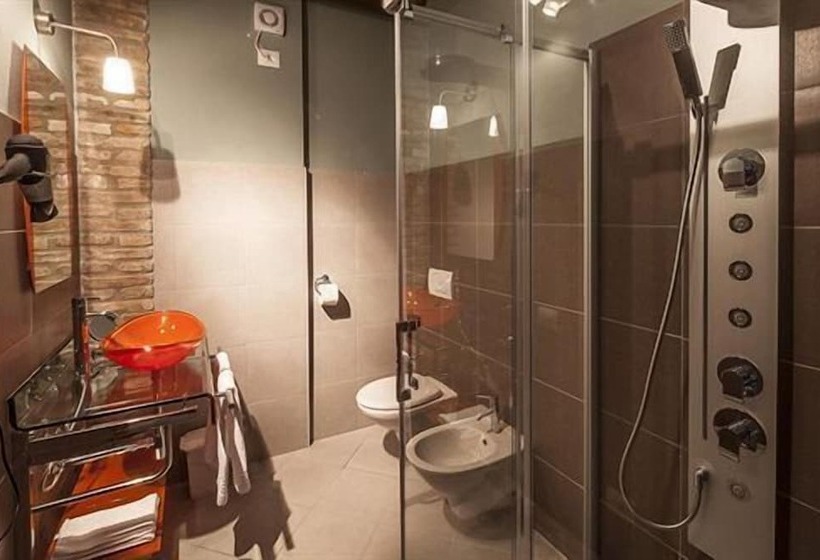 اتاق لوکس, Residence Diamantina