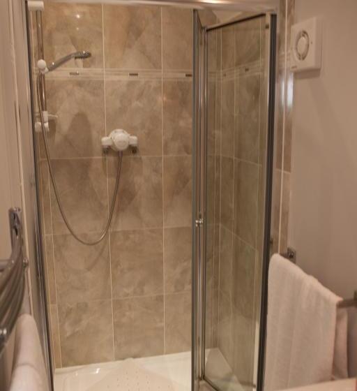 اتاق استاندارد با چشم‌انداز باغ, Fern Lodge Guesthouse
