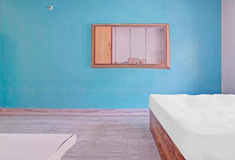 Трехместный Номер Классика, Collection O Hotel Dream Connect