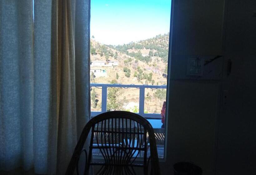 带大床的标准间, In Apple Estate Kanatal   Himalayan View Resort With Courteous Staff