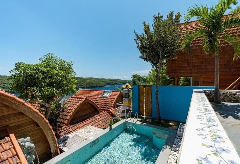 Полулюкс с Бассейном, Butterfly Villas Nusa Ceningan