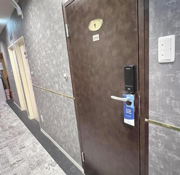Quarto Basic, 誠家　makoto Hostel