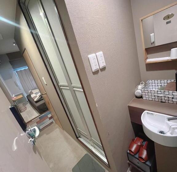 Quarto Estandar Individual, 誠家　makoto Hostel