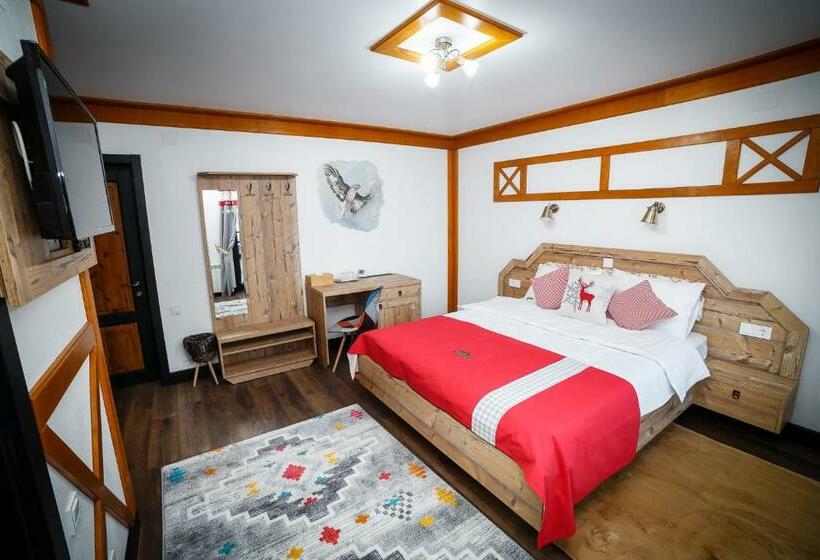 Quarto Deluxe com Sacada, Colț De Austria