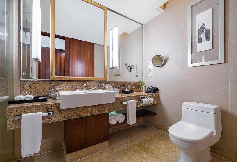 Premium room w/ mountain view, Holiday Inn Resort Chaohu Hot Spring, An Ihg