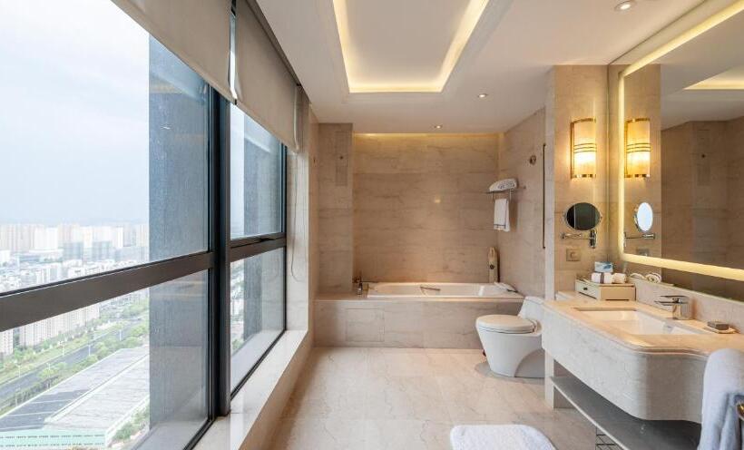 Люкс, Wyndham Grand Plaza Royale Changsheng Jiangyin
