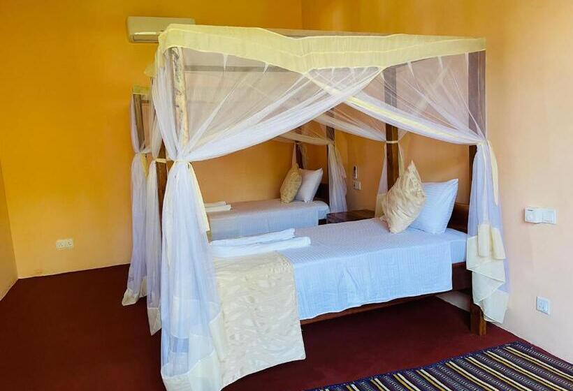 اتاق خانوادگی با چشم‌انداز دریا, Maisara Mafia Beach Lodge