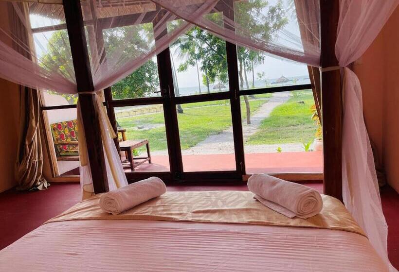 اتاق لوکس با چشم‌انداز دریا, Maisara Mafia Beach Lodge