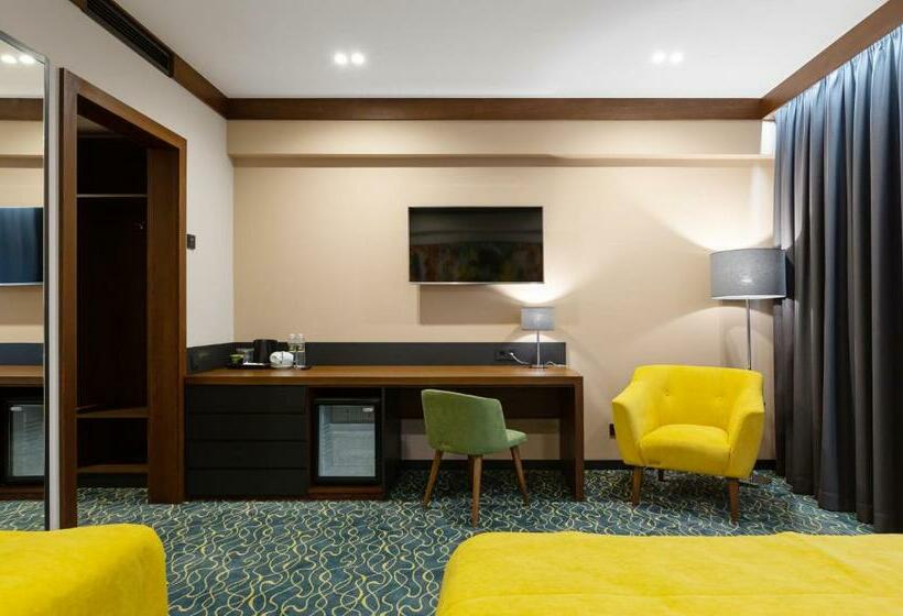 חדר קומפורט לשלושה, ведмежа гора Panorama Spa Resort