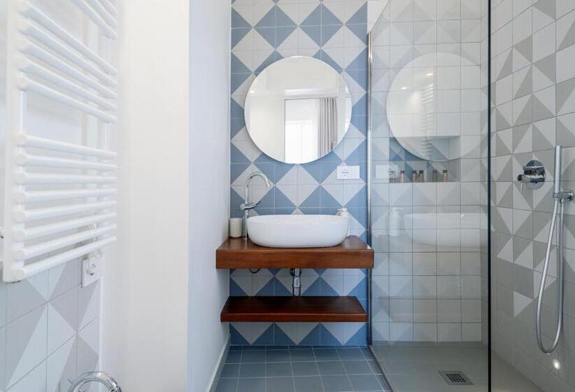 Standard Værelse m. Terrasse, Capri Marina Suite