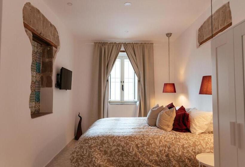 اتاق خانوادگی, Casa Aragona B&b