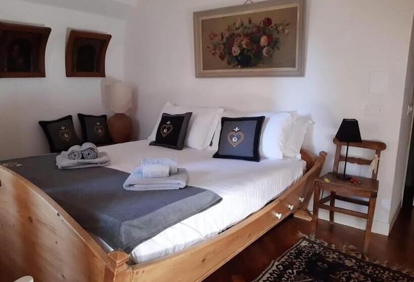 اتاق سوپریور با تخت بزرگ, B&b S. Trinità 18 Suites & Rooms