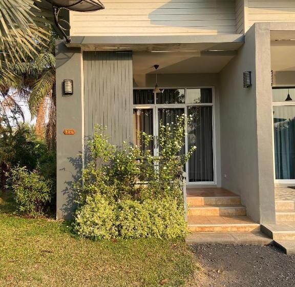 스탠다드 룸, ร่มปาล์มรีสอร์ท สระบุรี Rompalm Saraburi