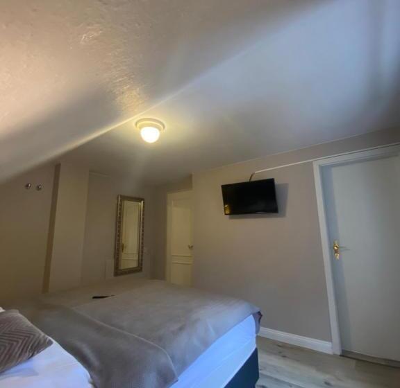 Семейный Номер, Villa Burgau B&b