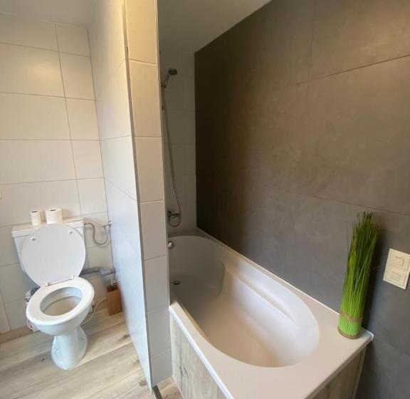 Семейный Номер, Villa Burgau B&b