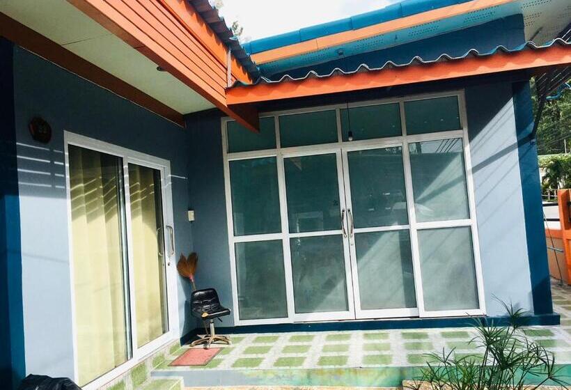 Номер Стандарт Трехместный, P Un House