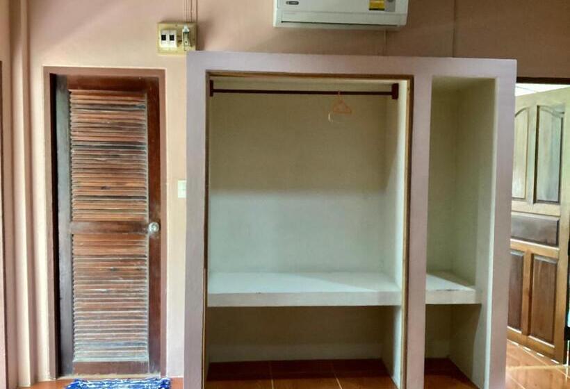 Студио Стандарт с Балконом, P Un House