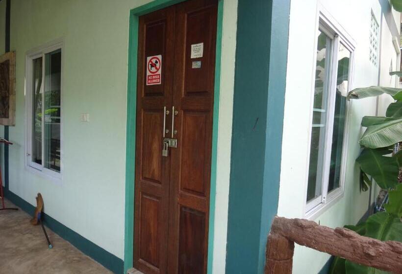 Номер Стандарт, P Un House