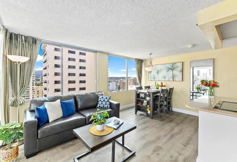 آپارتمان 1 خوابه با چشم‌انداز دریا, Pacific Monarch   1 Br   Ocean And City Views!