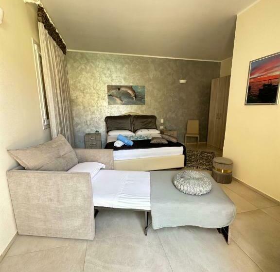 اتاق استاندارد سه نفره, B&b Stella Salento Karin