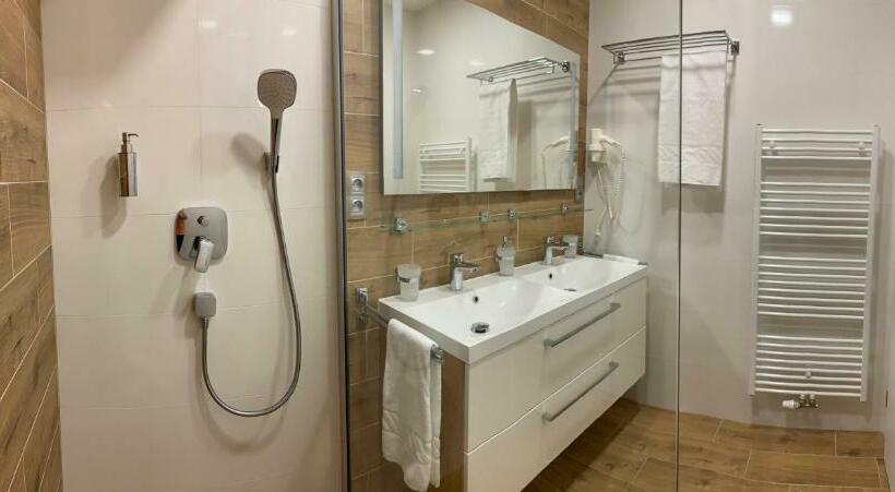 Люкс с Террасой, Wellness & Spa Apartments Lipno   Frymburk
