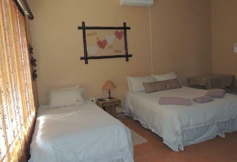 Семейный Номер, The Big Tree Guest House