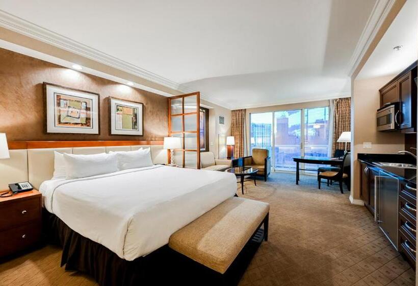 استودیو استاندارد با بالکن, Stripviewsuites At Signature