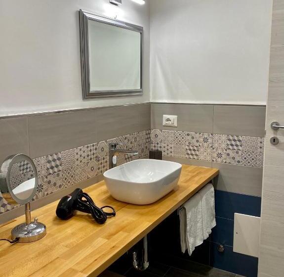 اتاق استاندارد, Chiaro Di Luna