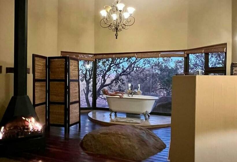خانه 1 خوابه, Tholo Private Game Lodge