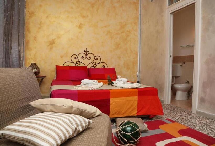 اتاق استاندارد اینتریور, Viale Italia 41: I Migliori Anni