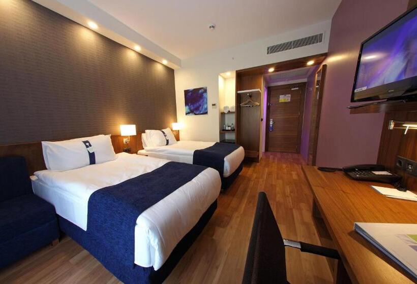 Номер Стандарт, Holiday Inn Express Manisa West, An Ihg