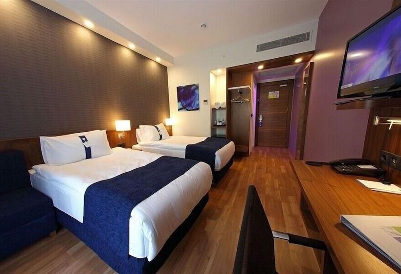 Номер Стандарт, Holiday Inn Express Manisa West, An Ihg