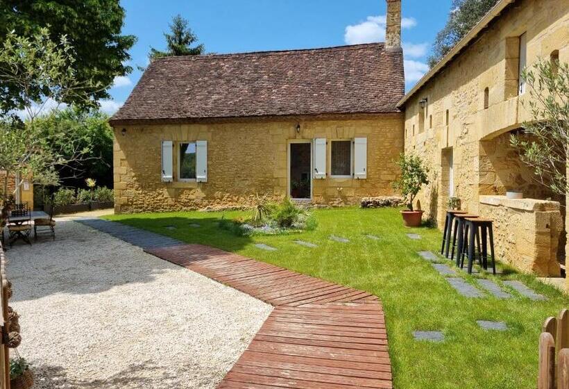 اتاق سوپریور, Le Clos De La Canéda