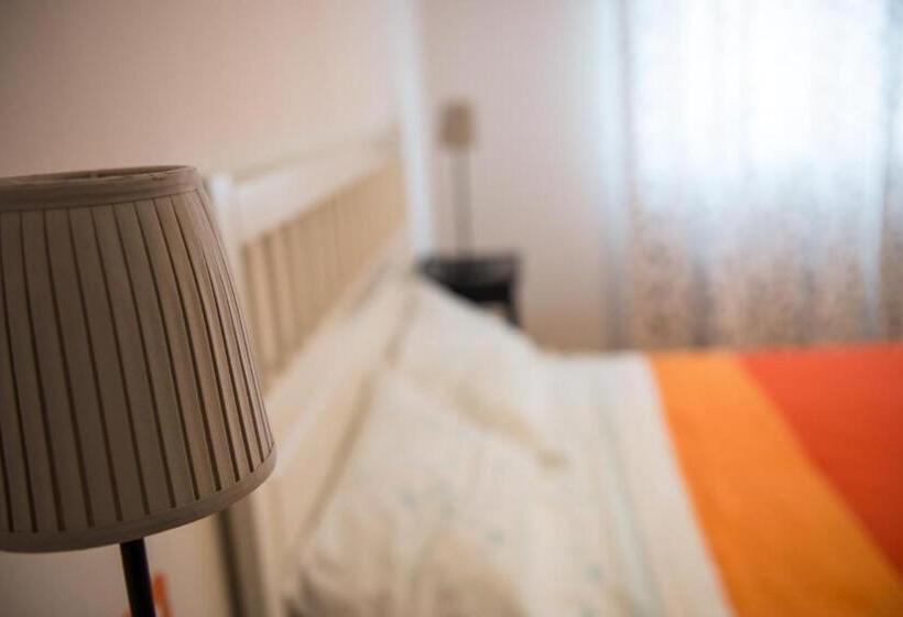 اتاق استاندارد سه تخته با سرویس بهداشتی مشترک, B&b Da Viky