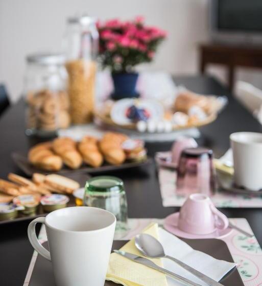 اتاق استاندارد سه تخته با سرویس بهداشتی مشترک, B&b Da Viky