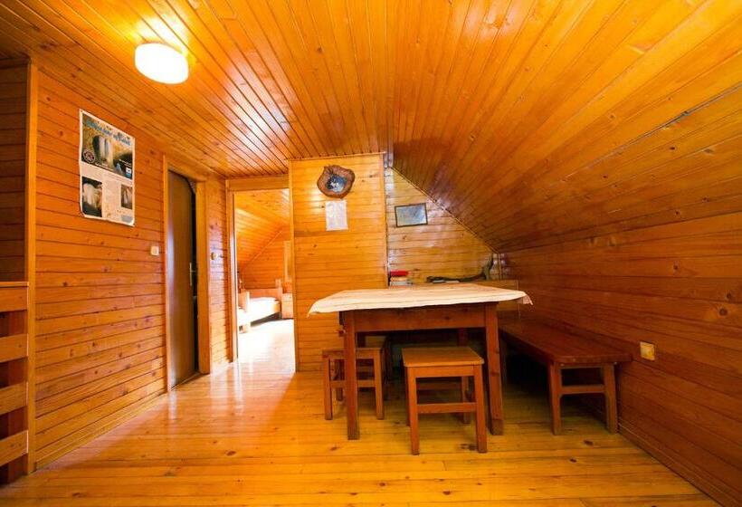 اتاق استاندارد چهارنفره با بالکن, Turistična Kmetija Perk
