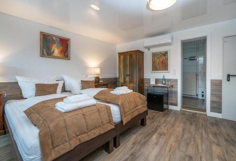 Трехместный Номер Комфорт, Risa Hotel Village   Engel & Kreuz