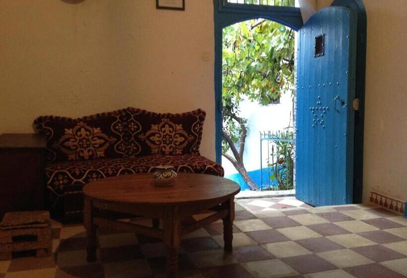 Quarto Triplo Economy, Dar Onsar