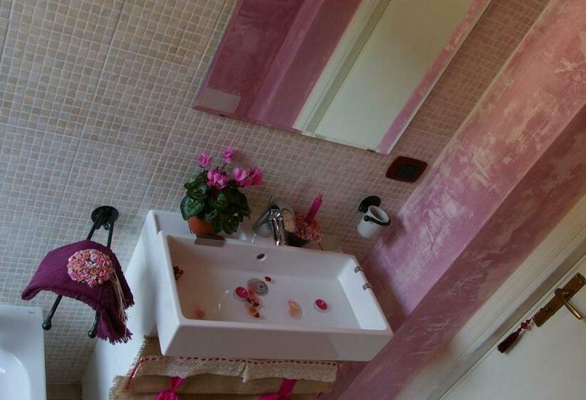 اتاق استاندارد, Serapo Bed And Breakfast