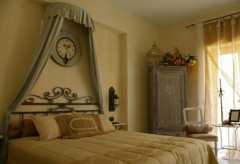 Standard room with outdoor bath, Serapo Bed And Breakfast
