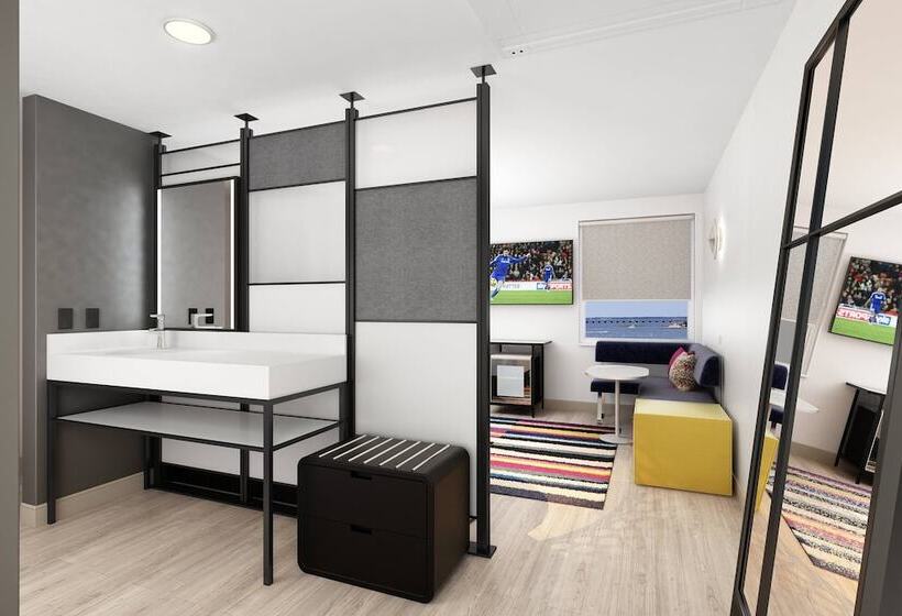 Номер Стандарт 2 Двуспальные Кровати, Aloft Wilmington At Coastline Center