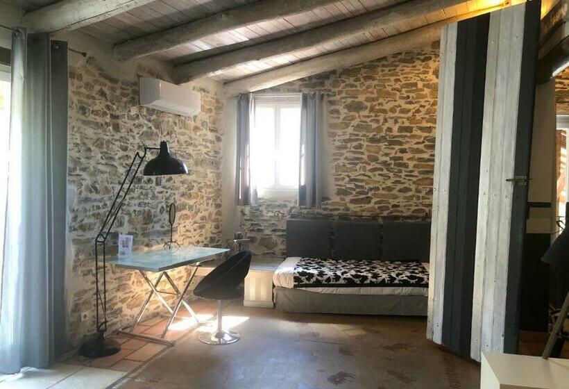 Люкс Вид на Бассейн, Restaurant Et Chambres D Hôtes La Ferme De Cornadel