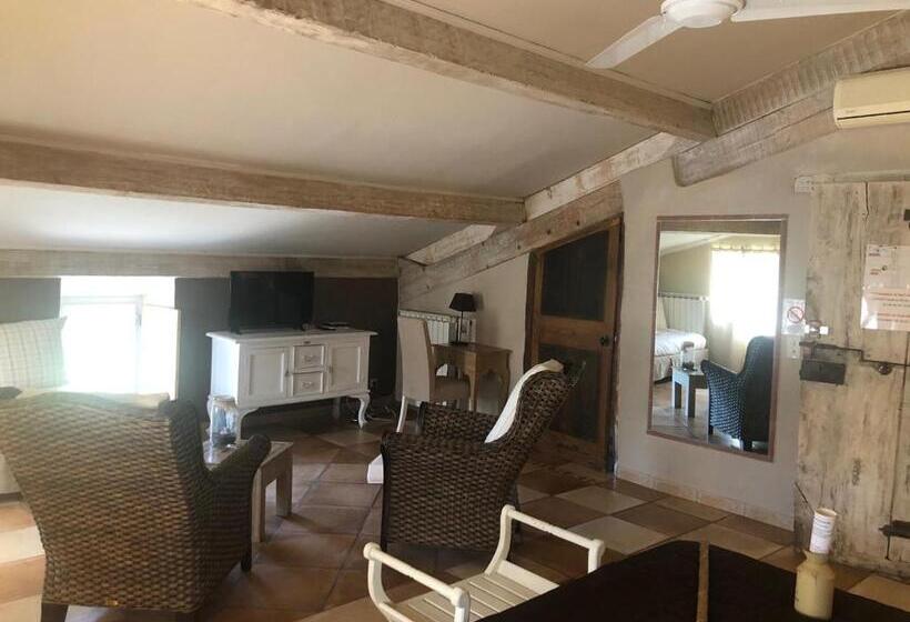 Номер Стандарт, Restaurant Et Chambres D Hôtes La Ferme De Cornadel